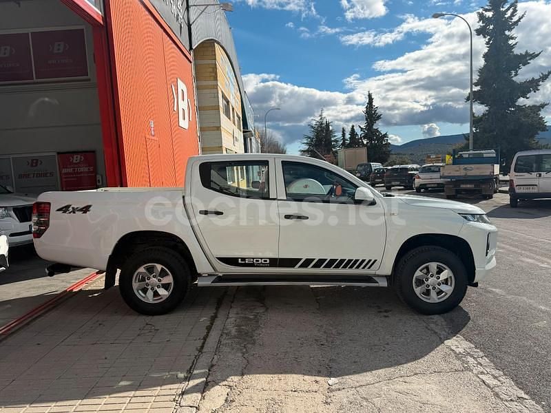 Usado Mitsubishi L200 150 CV (110 kW) 2021 Blanco Recogida