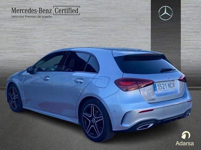 Usado Mercedes A180 136 CV (100 kW) 2026 Plata hightech