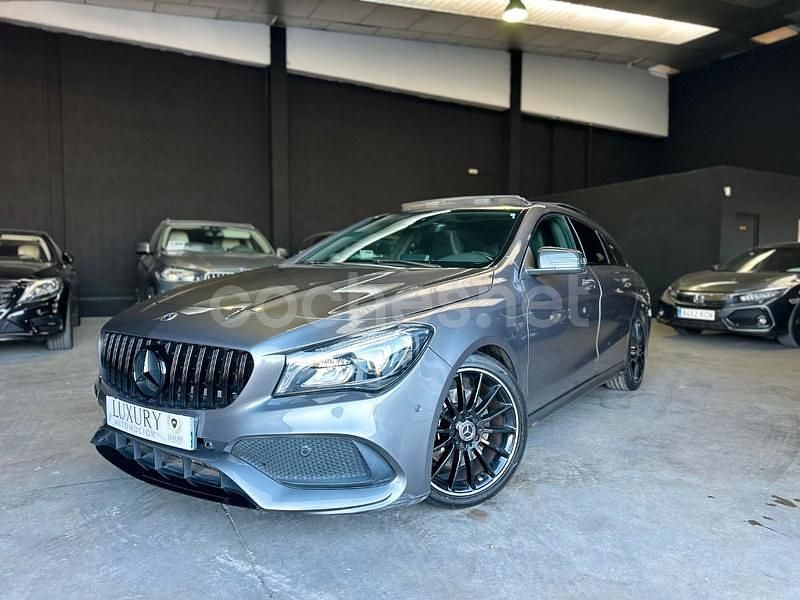 Gris / plata Usado 2019 Mercedes CLA220 Shooting Brake Familiar | 21.999 € (Precio justo) - Imagen 1/4