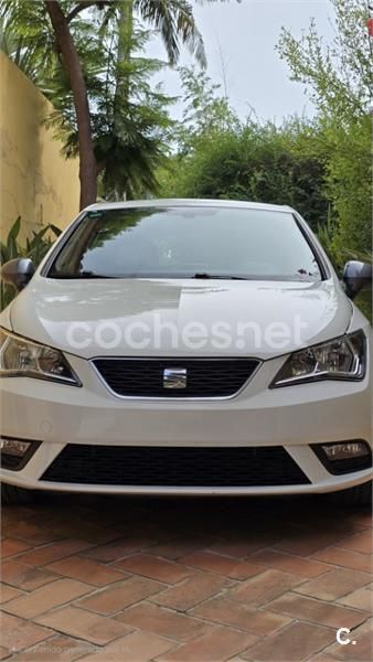 Blanco Usado 2016 Seat Ibiza SC CONNECT Utilitario | 8200 € - Imagen 1/4