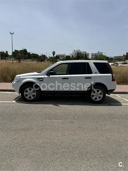 Usado Land Rover Freelander 2 150 CV (110 kW) 2011 Blanco SUV