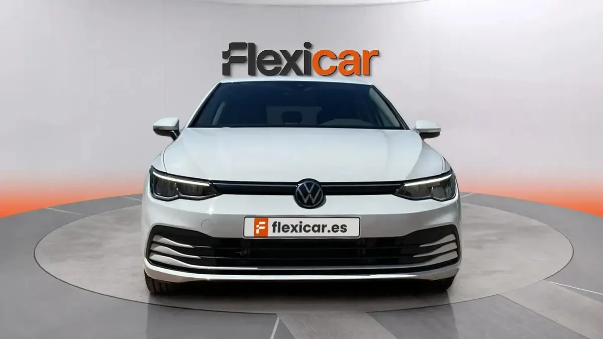 Usado VW Golf VIII 110 CV (80 kW) 2023 Blanco Berlina