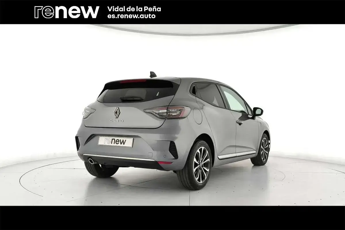 Usado Renault Clio Techno 101 CV (74 kW) 2025 Utilitario
