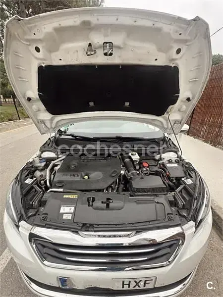 Usado Peugeot 308 SW Allure 150 CV (110 kW) 2014 Blanco Familiar
