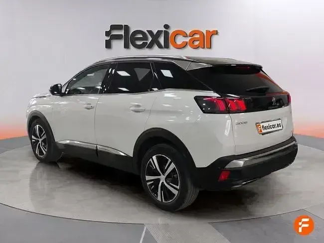 Usado Peugeot 3008 GT 130 CV (95 kW) 2021 Blanco SUV