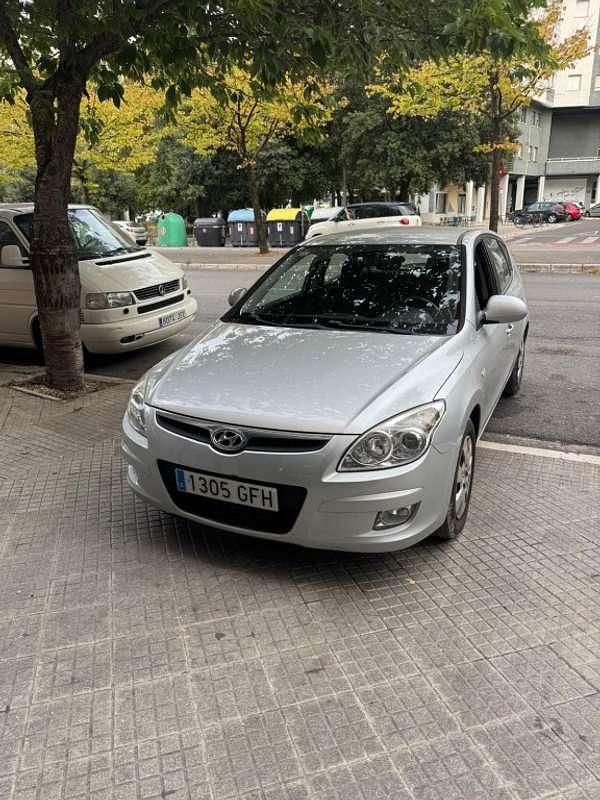 Plateado Usado 2008 Hyundai i30 Style Utilitario | 5900 € (Precio justo) - Imagen 1/1