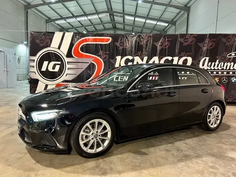 Usado Mercedes A200 150 CV (110 kW) 2020 Negro Berlina