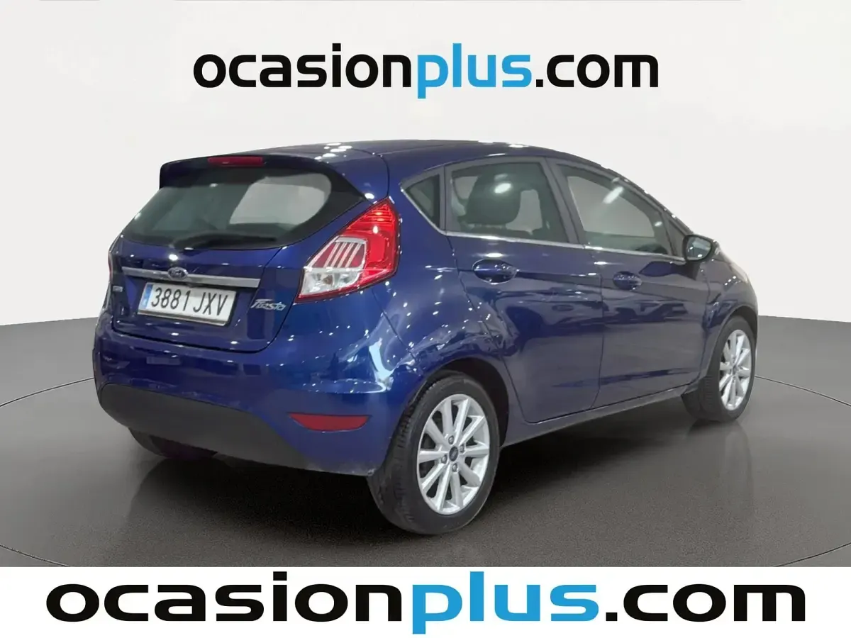 Usado Ford Fiesta Titanium 101 CV (74 kW) 2017 Azul Utilitario