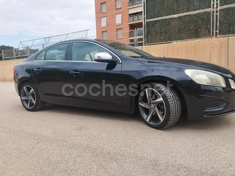 Negro Usado 2011 Volvo S60 R-Design Berlina | 8690 € (Buen precio) - Imagen 1/4