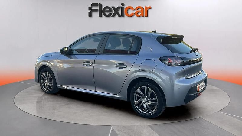 Usado Peugeot 208 Active 75 CV (55 kW) 2022 Gris Utilitario