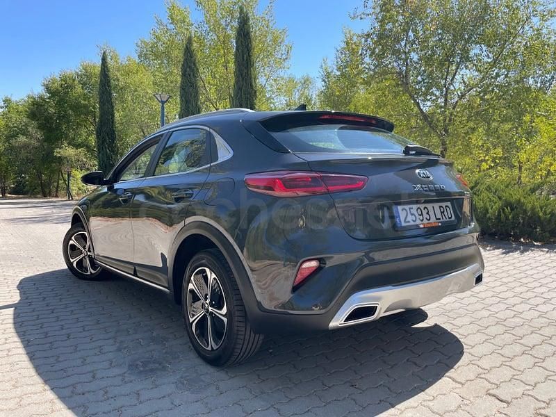 Usado Kia XCeed 141 CV (103 kW) 2021 Gris / plata SUV