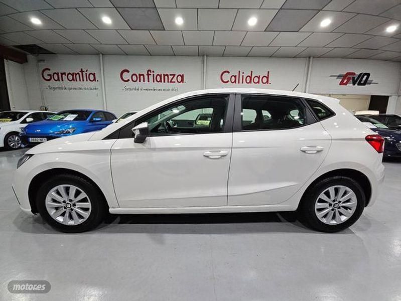 Usado Seat Ibiza Style 95 CV (69 kW) 2020 Blanco Berlina