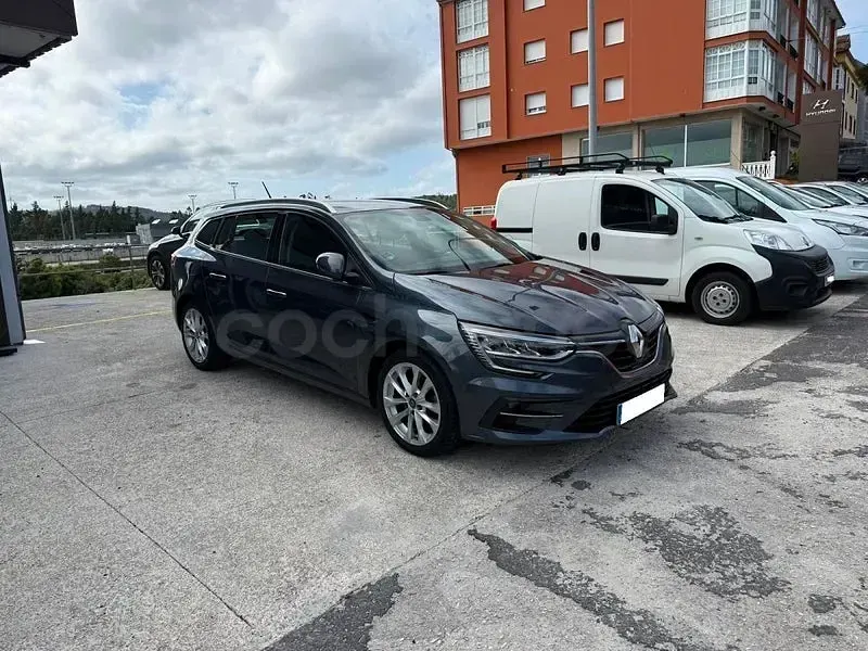 Usado Renault Mégane GrandTour Business 115 CV (84 kW) 2021 Azul Familiar