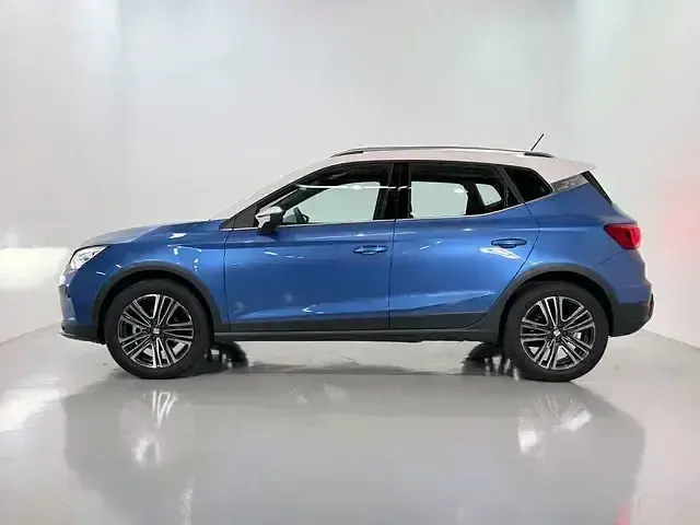 Usado Seat Arona FR 116 CV (85 kW) 2025 Azul SUV