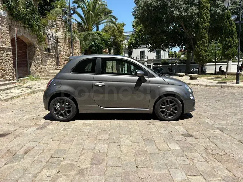 Usado Fiat 500 Lounge 86 CV (63 kW) 2014 Gris / plata Berlina