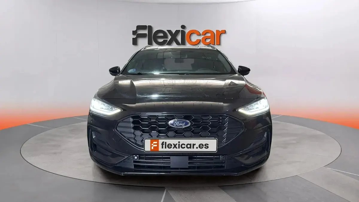 Usado Ford Focus ST-Line 155 CV (114 kW) 2024 Negro Familiar