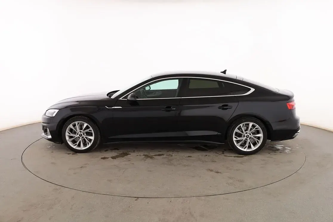 Usado Audi A5 Sportback Advanced 150 CV (110 kW) 2022 Negro Utilitario