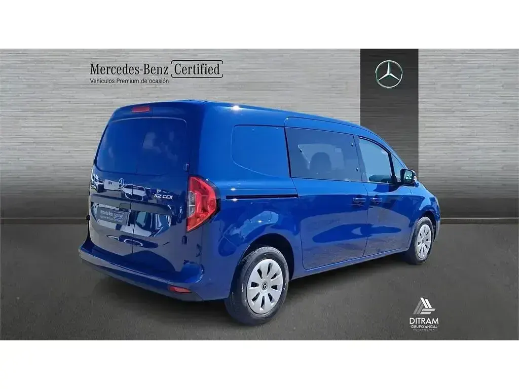 Usado Mercedes Citan 112 116 CV (85 kW) 2025 Azul Monovolumen