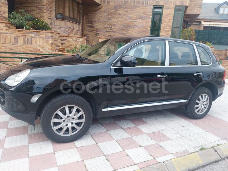 Negro Usado 2005 Porsche Cayenne SUV | 6900 € (Buen precio) - Imagen 1/4