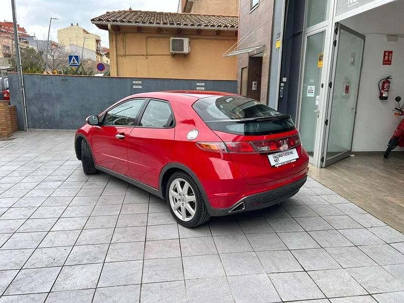 Usado Honda Civic Sport 140 CV (102 kW) 2008 Rojo Utilitario