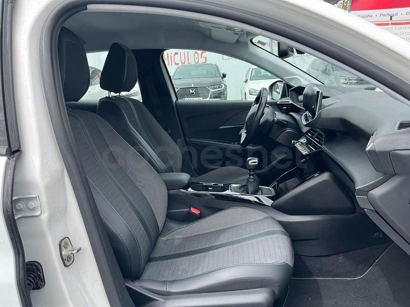 Usado Peugeot 208 Allure 100 CV (73 kW) 2020 Blanco Utilitario