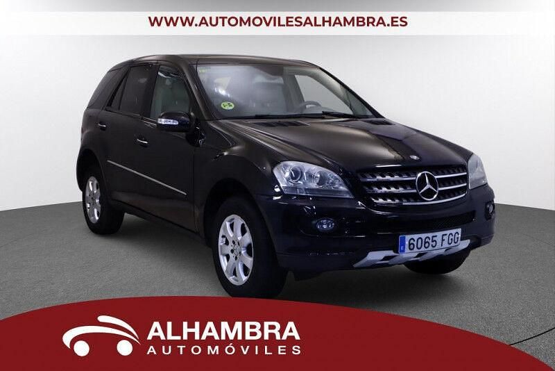 Usado Mercedes ML280 190 CV (139 kW) 2007 Negro SUV