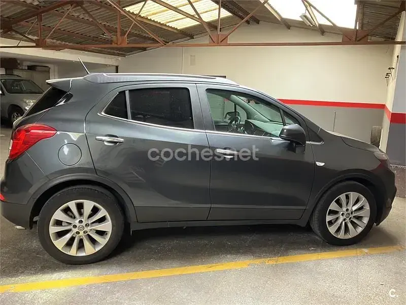 Usado Opel Mokka X Excellence 140 CV (102 kW) 2018 Gris / plata SUV