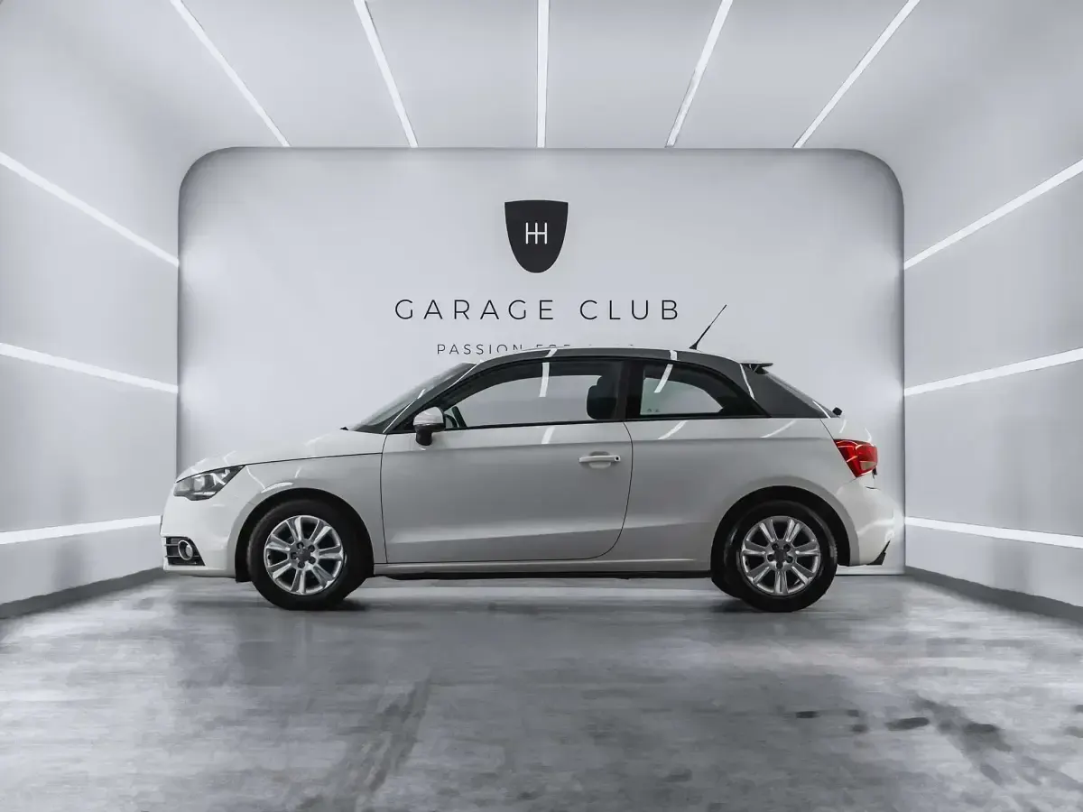 Usado Audi A1 Attraction 86 CV (63 kW) 2011 Blanco Utilitario