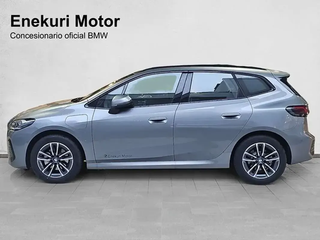 Usado BMW 225 Active Tourer 245 CV (180 kW) 2026 Gris Monovolumen