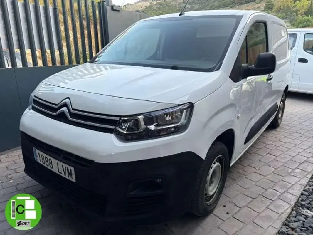 Usado Citroën e-Berlingo 102 CV (75 kW) 2022 Blanco Monovolumen