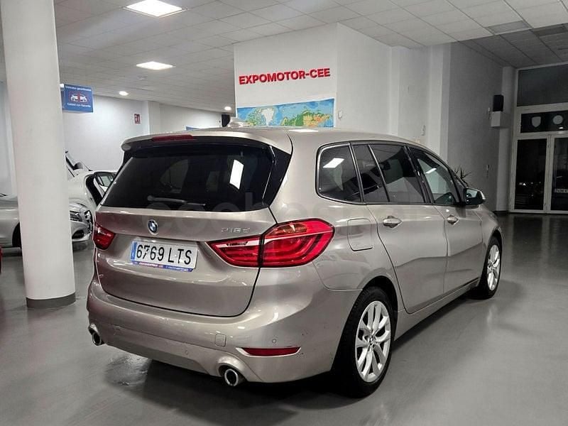 Usado BMW 218 150 CV (110 kW) 2022 Beige Familiar
