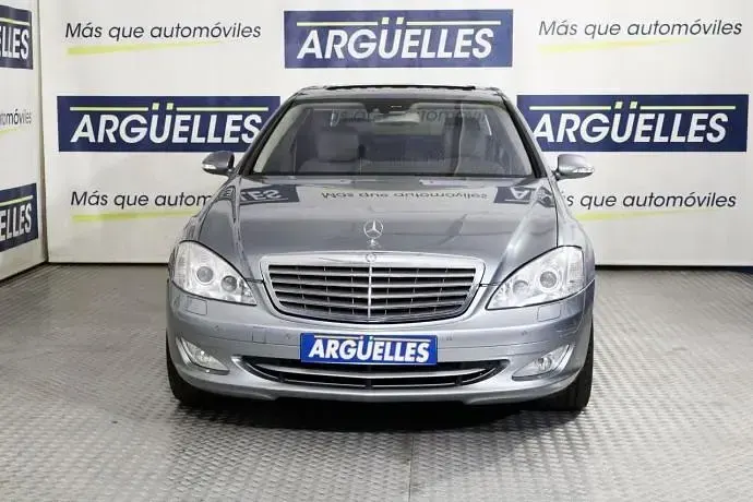 Usado Mercedes S600L 517 CV (380 kW) 2006 Gris / plata Berlina