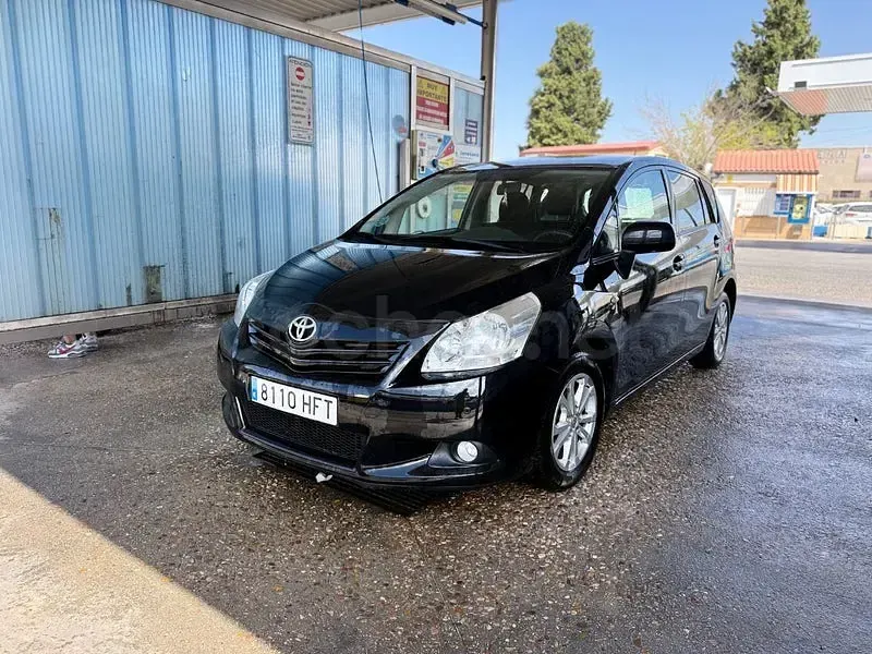 Usado Toyota Verso Active 132 CV (97 kW) 2011 Negro Monovolumen