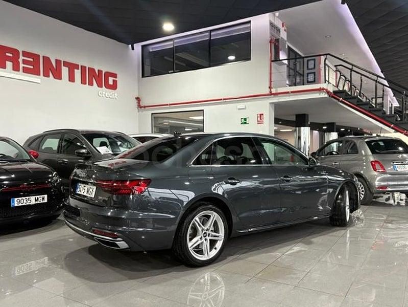 Usado Audi A4 Advanced Plus 150 CV (110 kW) 2023 Gris / plata Berlina