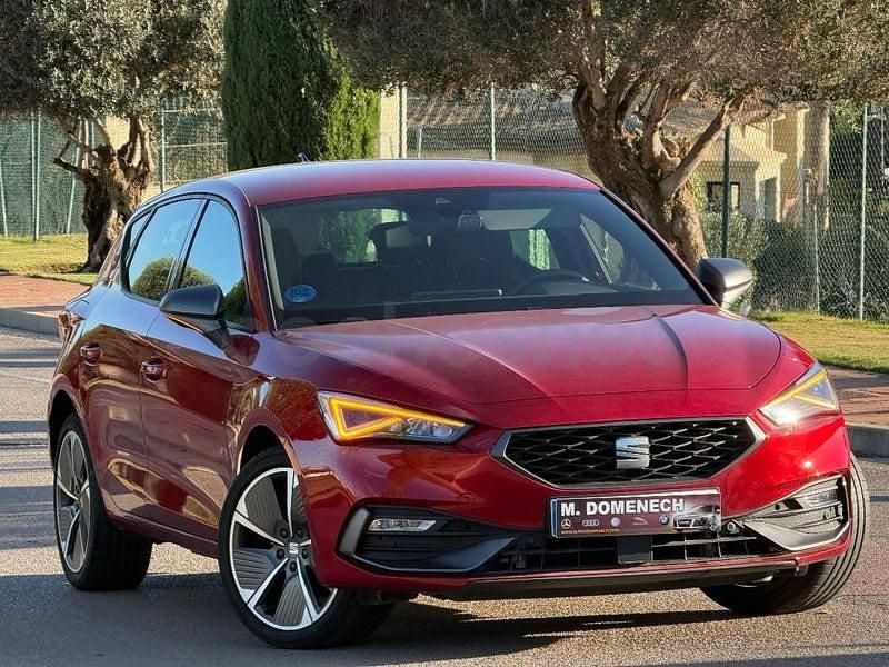 Usado Seat Leon FR 150 CV (110 kW) 2021 Negro Berlina