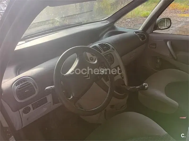 Usado Citroën Xsara Picasso 92 CV (67 kW) 2009 Gris / plata Monovolumen