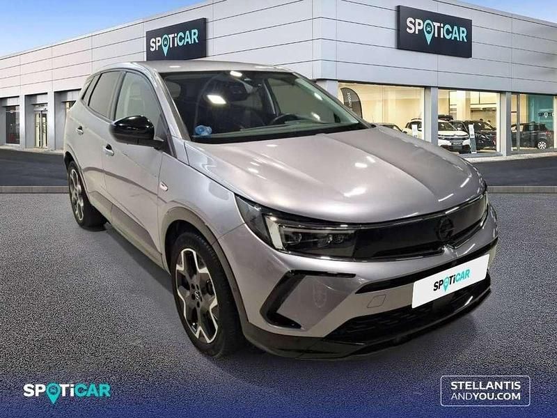 Usado Opel Grandland X 224 CV (164 kW) 2024 Gris SUV
