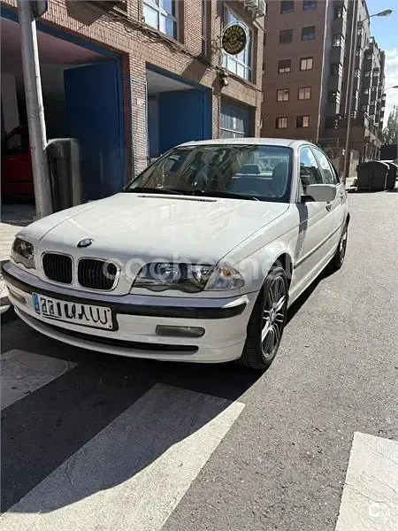 Usado BMW 320 150 CV (110 kW) 2003 Blanco Berlina