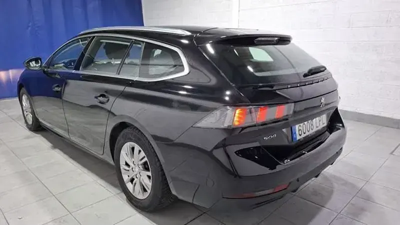 Usado Peugeot 508 SW Business-Line 130 CV (95 kW) 2021 Negro Familiar