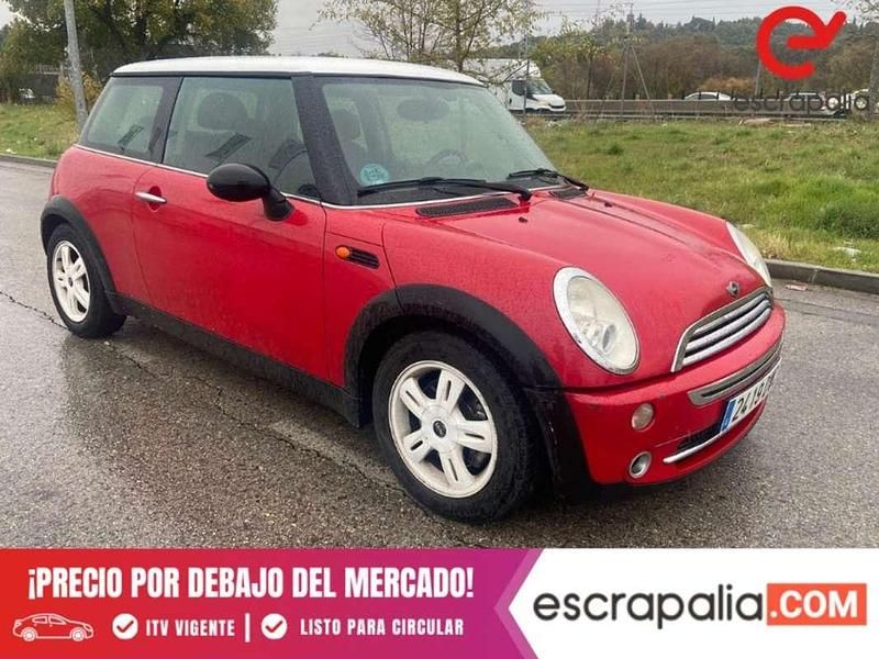 Usado Mini Cooper 120 CV (88 kW) 2006 Rojo Utilitario