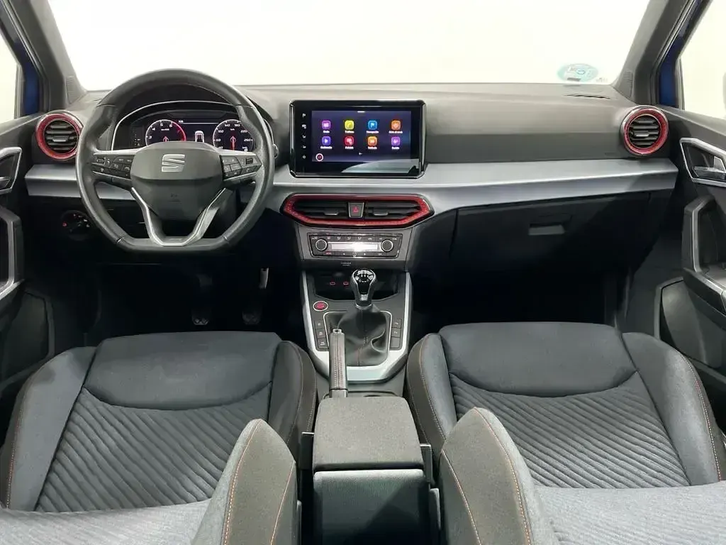 Usado Seat Arona FR 116 CV (85 kW) 2025 Azul SUV