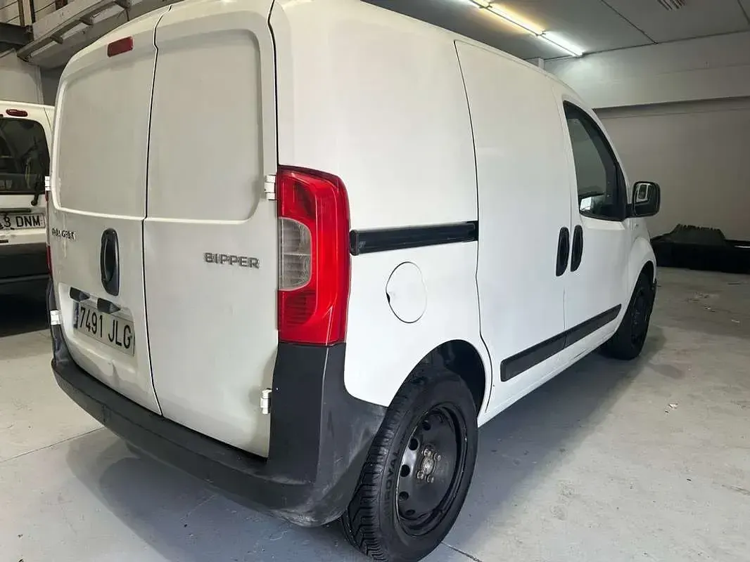 Usado Peugeot TePee Active 79 CV (58 kW) 2016 Blanco Van