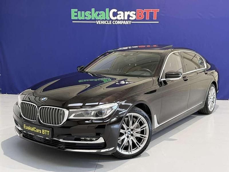Marrón Usado 2016 BMW 750L Comfort Edition Berlina | 34.990 € - Imagen 1/4