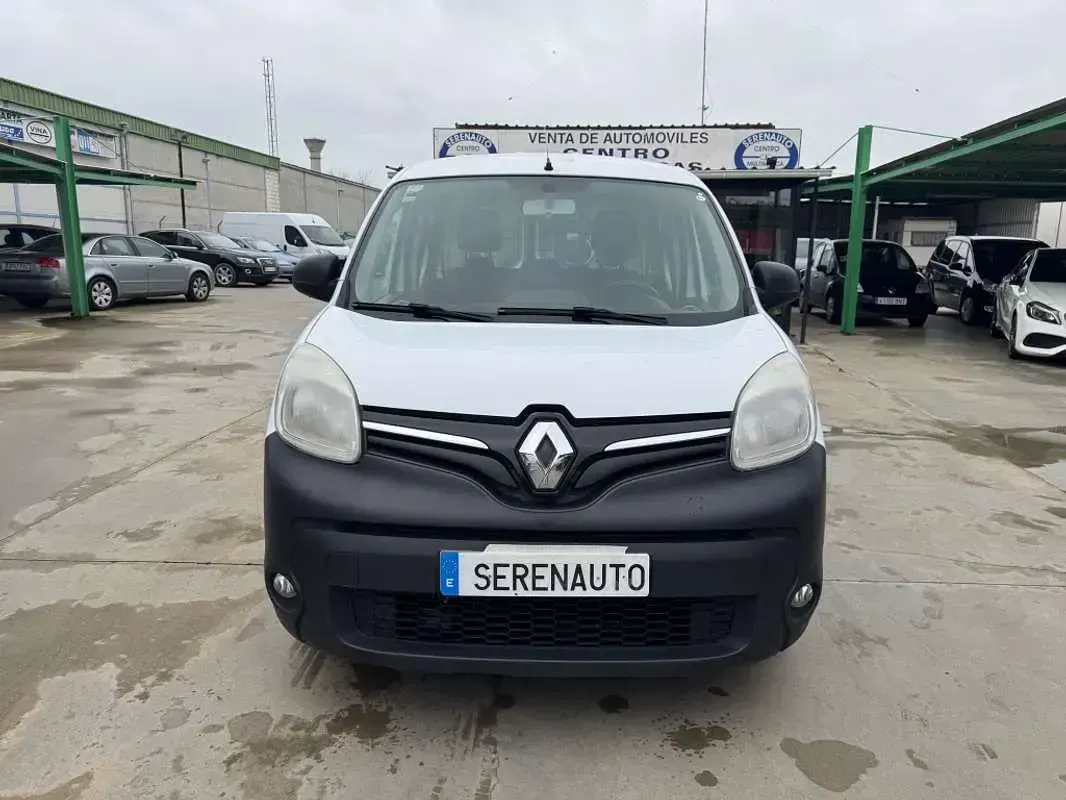 Usado Renault Kangoo LIMITED 90 CV (66 kW) 2019 Blanco Monovolumen