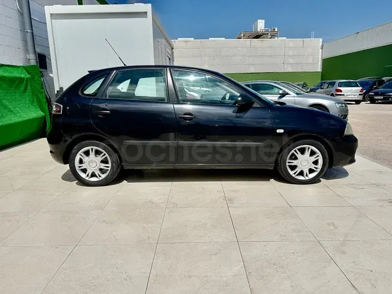 Usado Seat Ibiza Reference 80 CV (58 kW) 2007 Negro Utilitario