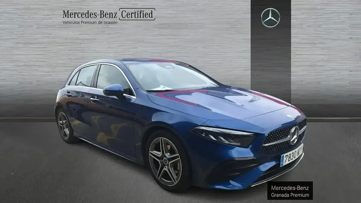 Brugt Mercedes A180 AMG line 136 HK (100 kW) 2025 Blå Sedan