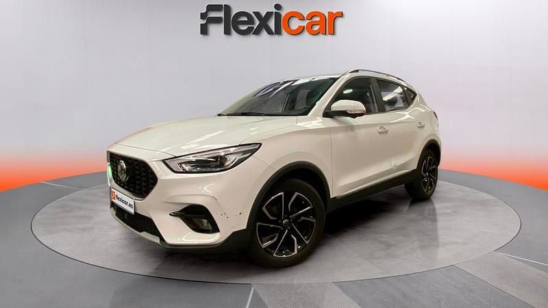 Usado MG ZS Luxury 111 CV (81 kW) 2023 Blanco SUV