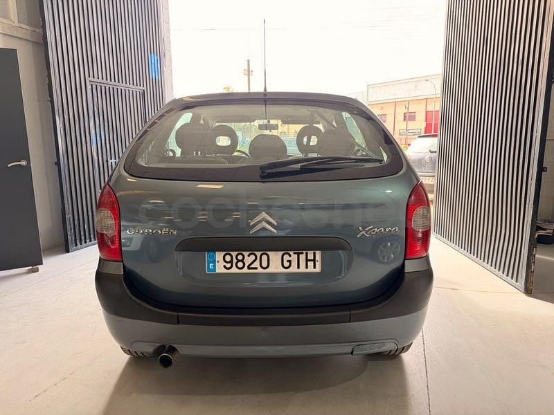 Usado Citroën Xsara Picasso Exclusive 92 CV (67 kW) 2008 Azul Monovolumen