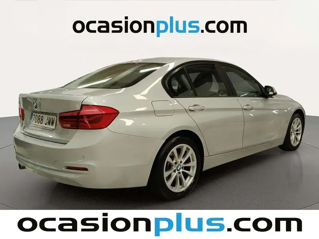 Usado BMW 318 150 CV (110 kW) 2016 Gris Berlina
