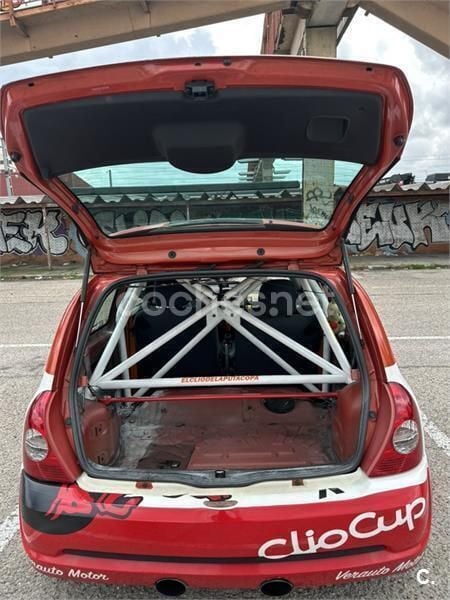 Usado Renault Clio II 182 CV (133 kW) 2004 Naranja Berlina